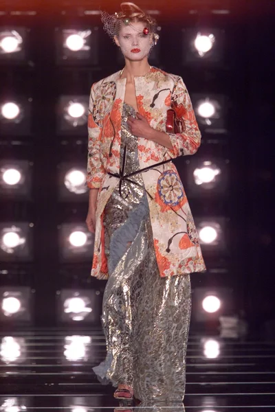 Look 40
